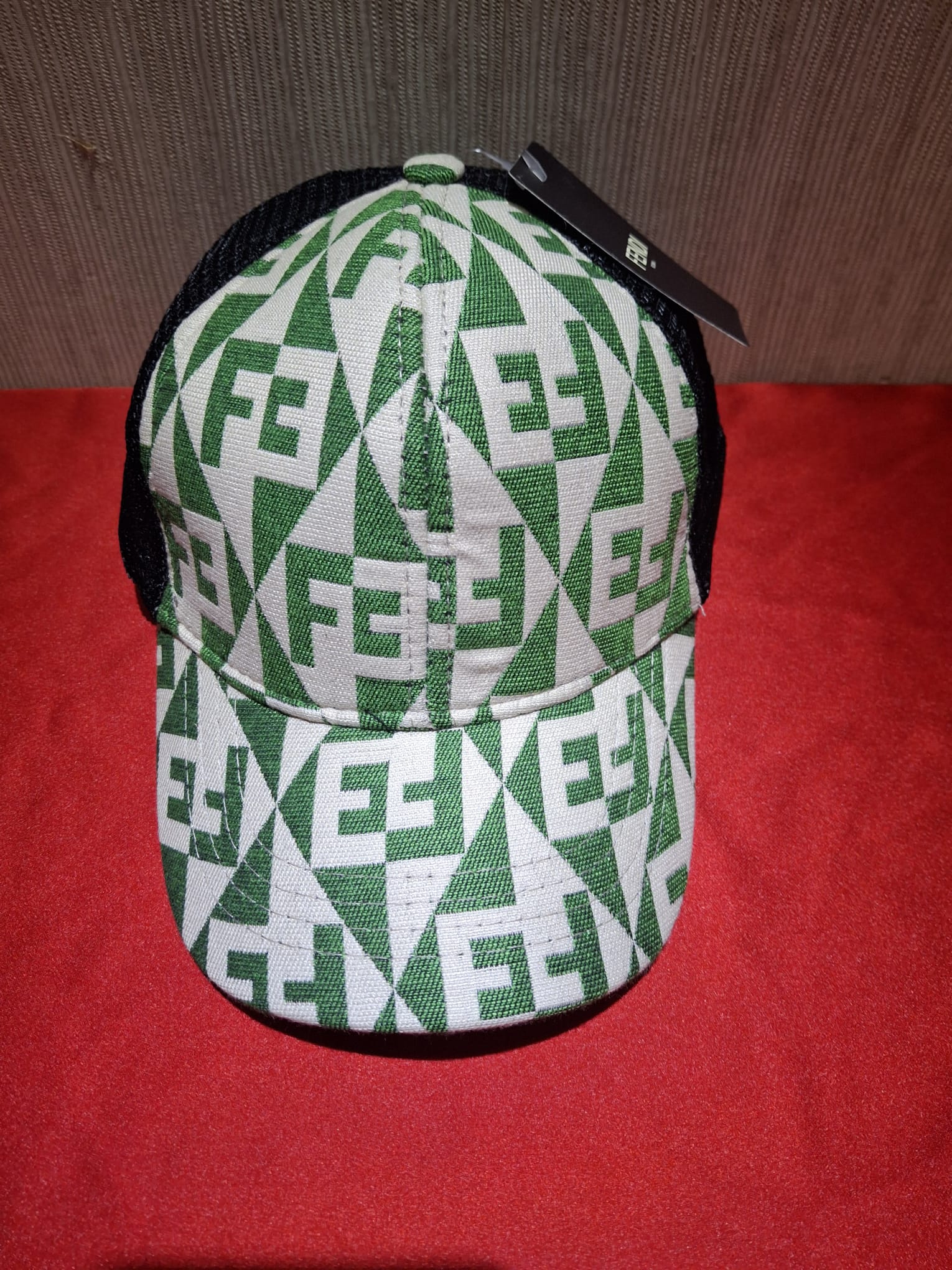 İthal Fendi Şapka